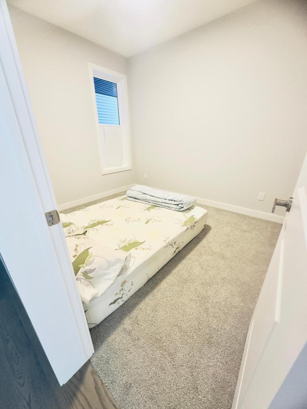 Private Room Minutes To Calgary Airport Yyc, Downtown, Banff المظهر الخارجي الصورة
